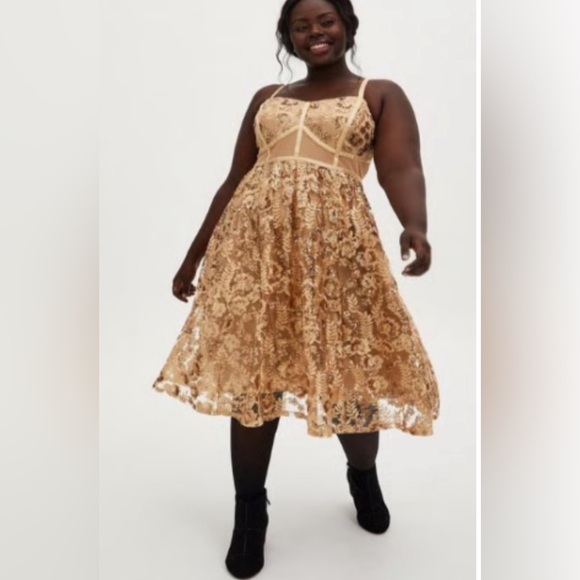 Torrid Gold sequin formal dress - Picture 5 of 9